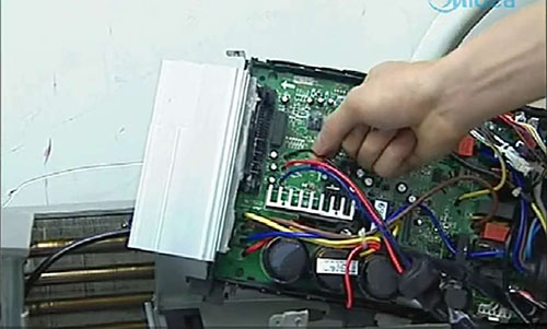 惠济美的空调电话是多少